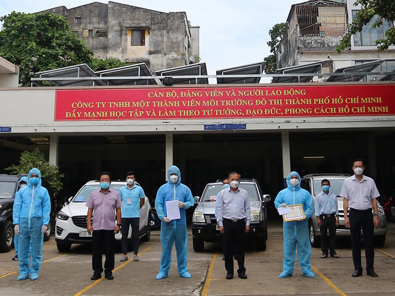 KHEN THƯỞNG CHO CÁC ĐƠN VỊ CÓ THÀNH TÍCH XUẤT SẮC TRONG THỰC HIỆN CÔNG TÁC THU GOM, VẬN CHUYỂN, XỬ LÝ CHẤT THẢI Y TẾ PHÁT SINH DO DỊCH BỆNH COVID-19