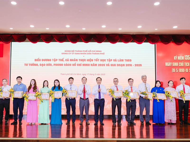 HỘI NGHỊ TỔNG KẾT 10 NĂM THỰC HIỆN CHỈ THỊ SỐ 05-CT/TW CỦA BỘ CHÍNH TRỊ