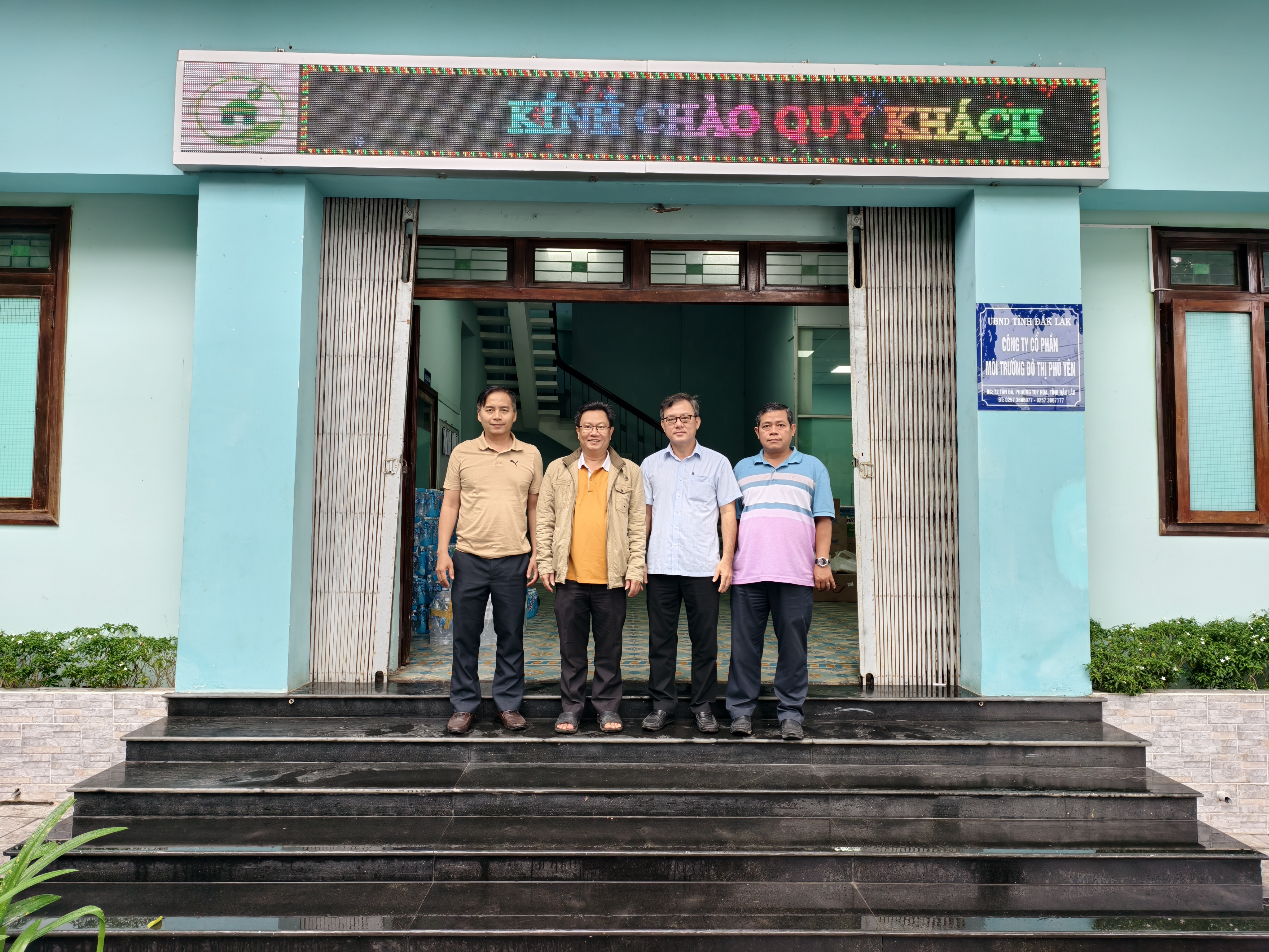 CÔNG TY TNHH MTV MÔI TRƯỜNG ĐÔ THỊ TP.HCM ĐIỀU PHỐI HỖ TRỢ NGƯỜI DÂN TỈNH ĐẮK LẮK DỌN DẸP VỆ SINH MÔI TRƯỜNG