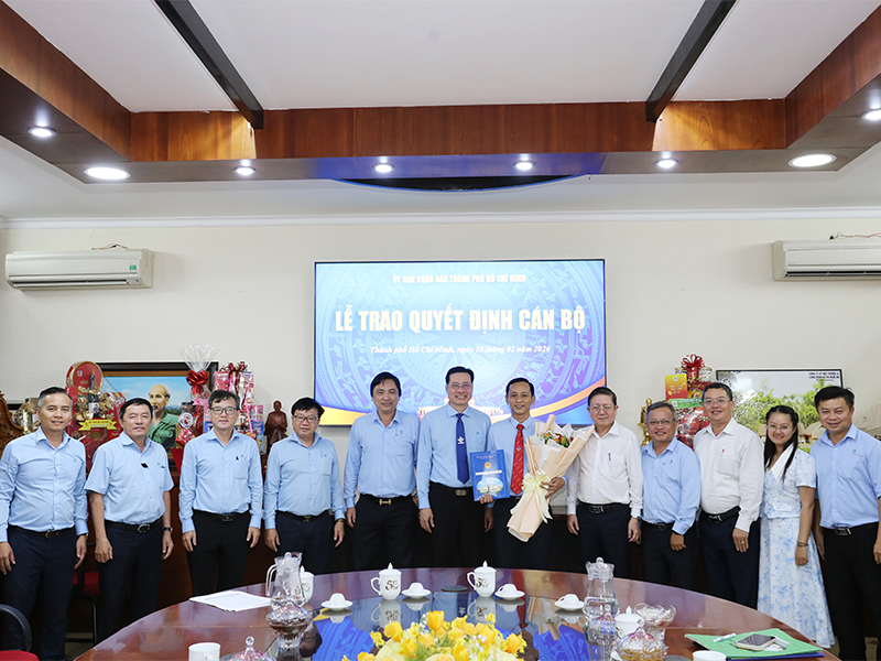 TRAO QUYẾT ĐỊNH BỔ NHIỆM THÀNH VIÊN CHUYÊN TRÁCH HỘI ĐỒNG THÀNH VIÊN CÔNG TY